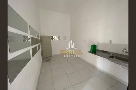 15_photo/94ce5cc3c1.1aa5b8f538f3adaf-ATLAS-b77275bb-c801-42c6-86c4-99b2130f487a.jpg de casa para alugar com 2 quartos, 130m² em Osvaldo Cruz, São Caetano do Sul