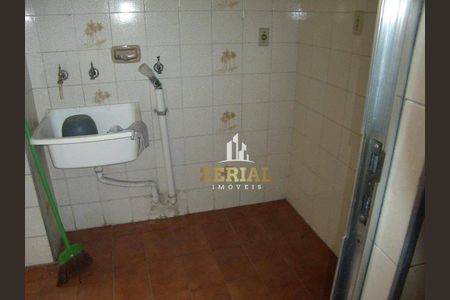 8_photo/94ce5cc57b.e6f02a1e96aef2b1-ATLAS-b4a39b98-196e-4ce4-a2c9-fa023656ba85.jpg de casa à venda com 3 quartos, 120m² em Osvaldo Cruz, São Caetano do Sul