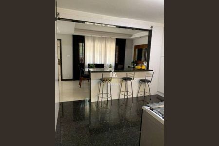 12_photo/94ce5cc697.59abdc00308a7dc6-ATLAS-bdc8fc9e-a0d4-432a-9559-c9185d209af7.jpg de casa à venda com 4 quartos, 155m² em Cerâmica, São Caetano do Sul