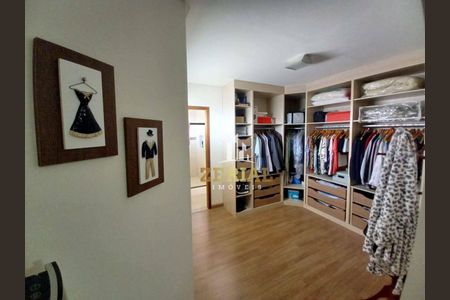 12_photo/94ce5cc7a1.e5b0f526cad1f31c-ATLAS-fd0dec11-68ca-4ab4-8a68-0dd2e51bc4ce.jpg de casa à venda com 4 quartos, 261m² em Cerâmica, São Caetano do Sul