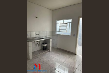 3_photo/94ce5cc8a7.a64aef6598c47c00-ATLAS-2b08fcb1-07f7-4690-bfef-525935142ac7.jpg de casa para alugar com 1 quarto, 50m² em Cerâmica, São Caetano do Sul