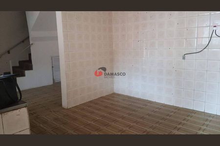 6_photo/94ce5ccc8f.8112f57c7da29d24-ATLAS-620978cb-93fd-487e-b55b-d6a1fccecc63.jpg de casa à venda com 2 quartos, 43m² em Nova Gerti, São Caetano do Sul