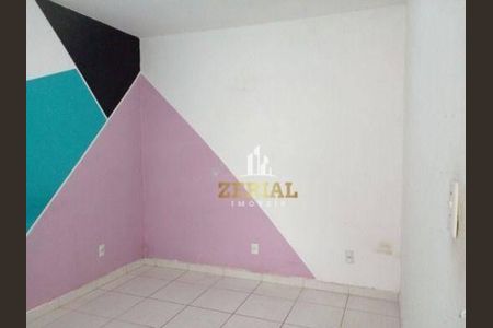 5_photo/94ce5cce4f.7a37549eceeba21f-ATLAS-4be5171a-c853-4a87-bd48-b8480e3ba9a7.jpg de casa à venda com 3 quartos, 129m² em Osvaldo Cruz, São Caetano do Sul