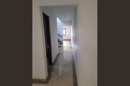 30_photo/94ce5cd057.d1265443f33742d1-ATLAS-d4ce9ec5-3fff-4c96-9036-e959097500c9.jpg de casa para alugar com 3 quartos, 215m² em Olímpico, São Caetano do Sul