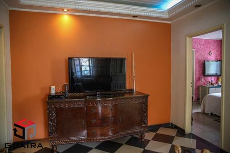 8_photo/94ce5cd099.c48b7c1e58d559fc-ATLAS-e9b41c93-9636-46fc-b043-caeeb6ff32dd.jpg de casa à venda com 4 quartos, 169m² em Olímpico, São Caetano do Sul