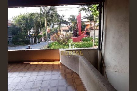 4_photo/94ce5cd1c1.aafc750051720c32-ATLAS-4db1a23e-5a3e-470a-b41b-5735bb9fe5e6.jpg de casa à venda com 2 quartos, 176m² em Olímpico, São Caetano do Sul