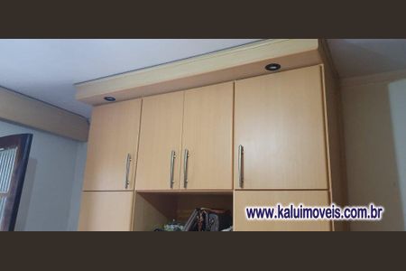 3_photo/94ce5cd1d5.31f8faead97f4406-ATLAS-1aa82cd2-bce5-4231-b109-dc75de5f6e49.jpg de casa à venda com 4 quartos, 175m² em Osvaldo Cruz, São Caetano do Sul