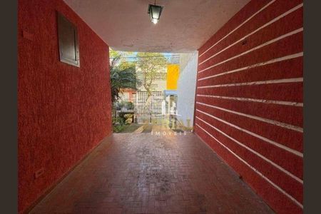 9_photo/94ce5cd23f.c1aee057c866752a-ATLAS-40ea009e-7ef4-4692-b01e-8a0ccbee2e51.jpg de casa à venda com 4 quartos, 200m² em Osvaldo Cruz, São Caetano do Sul