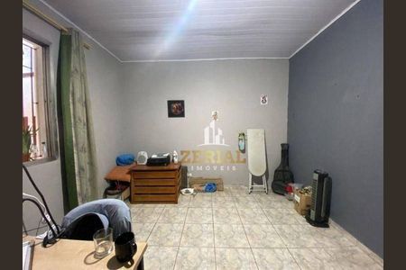 11_photo/94ce5cd23f.c1aee057c866752a-ATLAS-527e6a9d-cee8-46f6-baca-f73d5b24bffe.jpg de casa à venda com 4 quartos, 200m² em Osvaldo Cruz, São Caetano do Sul