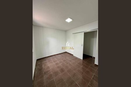 8_photo/94ce5cd3ef.e182d30f96765f76-ATLAS-6b8cf219-dac3-4473-83f3-4f5fcae38418.jpg de casa à venda com 2 quartos, 189m² em Olímpico, São Caetano do Sul