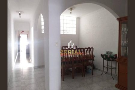 4_photo/94ce5cdab7.905d7f4245edae06-ATLAS-e292680e-0c60-4021-877f-e0037d51b49b.jpg de casa à venda com 3 quartos, 171m² em Osvaldo Cruz, São Caetano do Sul