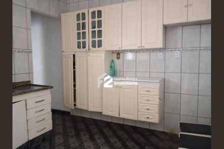 2_photo/94ce5cded3.d5a0f355ba531730-ATLAS-1443da97-211a-4e1e-b491-4bb1a9c392be.jpg de casa à venda com 2 quartos, 184m² em Santa Maria, São Caetano do Sul