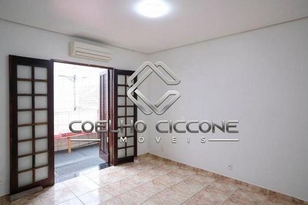 8_photo/94ce5cf52d.f9fd596f8c1c84e9-ATLAS-0d4b8bed-7c7a-4a3a-b9a7-d4ec0488f463.jpg de casa à venda com 2 quartos, 109m² em Fundação, São Caetano do Sul