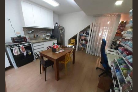 6_photo/94ce5d206f.70d34e1d457a0501-ATLAS-9d74e2db-2af2-418c-bef9-73f7795e63fb.jpg de casa à venda com 2 quartos, 119m² em Santa Paula, São Caetano do Sul