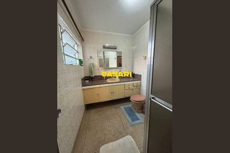 42_photo/94ce5d20cb.3949eb60e8e65e7a-ATLAS-3e48e27f-9e9c-4c58-8f55-7ebd7d8a50e6.jpg de casa para alugar com 5 quartos, 320m² em Barcelona, São Caetano do Sul