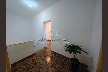 8_photo/94ce5d20d9.526b8d0f117d2dc5-ATLAS-cdc67028-b234-4761-b865-cbd9d3980da9.jpg de casa à venda com 3 quartos, 97m² em Santa Paula, São Caetano do Sul