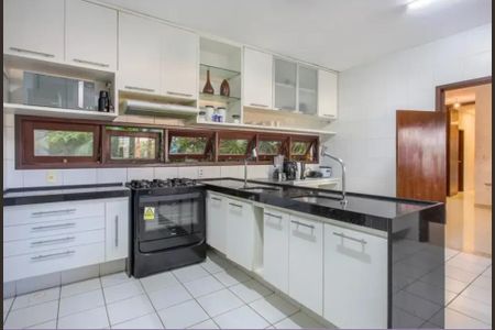 6_photo/94ce5d27ab.59b9fa3339c8dcb8-ATLAS-e06f4c90-a1b6-4a4e-9138-746c6e2cff46.jpg de casa à venda com 4 quartos, 240m² em Barcelona, São Caetano do Sul