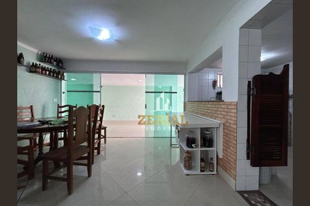 3_photo/94ce5d28e7.b0c9be0884e142d1-ATLAS-b10a656c-6c00-49de-8b40-abbeb08ffb29.jpg de casa para alugar com 4 quartos, 329m² em Barcelona, São Caetano do Sul