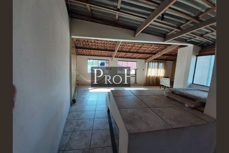 7_photo/94ce5d2b13.ceff8192393c33de-ATLAS-e44a95cf-02d9-4e26-b3a3-0c1f9a872e72.jpg de casa à venda com 4 quartos, 92m² em Santa Maria, São Caetano do Sul