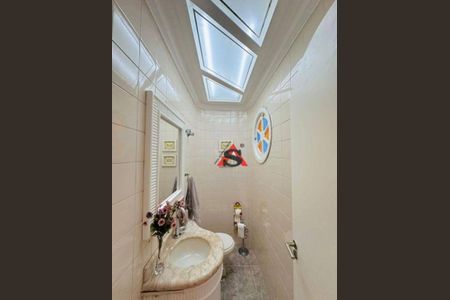 27_photo/94ce5d2e55.2f15d505e37c7ac5-ATLAS-ba250e0c-a6c4-4819-8bfd-b24f72962cfa.jpg de casa à venda com 4 quartos, 298m² em Barcelona, São Caetano do Sul