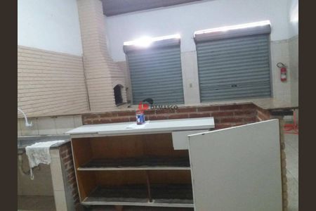 8_photo/94ce5d2ea1.e3d685d770d7ec2c-ATLAS-662b2bcb-22c0-4792-9670-c02e172e3ac5.jpg de casa à venda com 2 quartos, 122m² em Barcelona, São Caetano do Sul