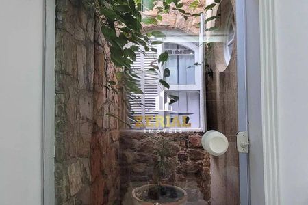 5_photo/94ce5d2ea3.35e43a4f309e4fc6-ATLAS-69a9694f-6c8b-470f-9970-543d1a33e833.jpg de casa à venda com 3 quartos, 340m² em Barcelona, São Caetano do Sul