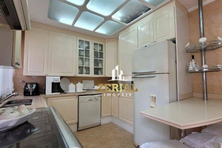 10_photo/94ce5d2ea3.35e43a4f309e4fc6-ATLAS-86b7f065-3281-40d8-8812-ff8d188e8d3c.jpg de casa à venda com 3 quartos, 340m² em Barcelona, São Caetano do Sul