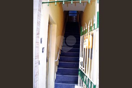 6_photo/94ce5d3025.d70948cd37f6cfc6-ATLAS-c769de21-94e7-44a4-b73d-1ab3dbaffd7f.jpg de casa à venda com 1 quarto, 60m² em Utinga, Santo André