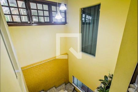 39_photo/94ce5d321d.821bca6a381fcd78-ATLAS-8cd14379-3d77-4a96-8317-53a816e9fab2.jpg de casa à venda com 2 quartos, 300m² em Campestre, Santo André