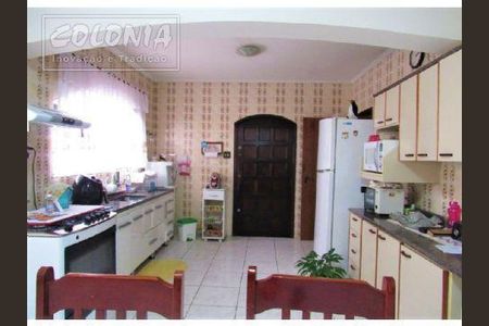 24_photo/94ce5d358f.6ba4ef9df26df2e3-ATLAS-b82660e4-9e2e-44ba-9d88-adc71e7f42e8.jpg de casa para alugar com 4 quartos, 331m² em Vila Metalúrgica, Santo André