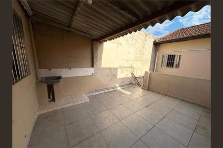 6_photo/94ce5d3627.1bb529b01f5e602e-ATLAS-409a5d11-e889-451f-9803-e2f97769c055.jpg de casa para alugar com 1 quarto, 45m² em Utinga, Santo André