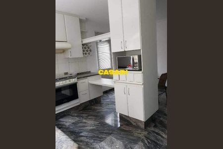 6_photo/94ce5d4925.98cf39ec7952f033-ATLAS-59a7f1a8-edb5-4bf6-b0e9-c913926a3ea1.jpg de casa para alugar com 4 quartos, 300m² em Utinga, Santo André