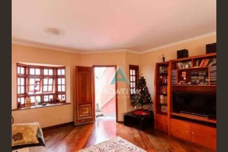 1_photo/94ce5d4a6f.5b72bd2dbcd384f4-ATLAS-387346d3-6710-4997-8210-bf1894302b80.jpg de casa para alugar com 3 quartos, 327m² em Vila Metalúrgica, Santo André