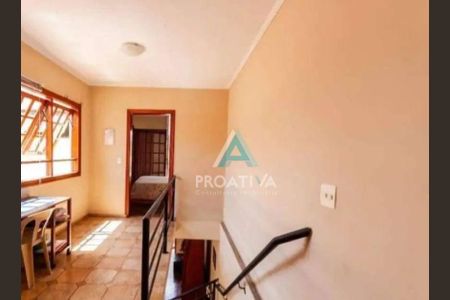 35_photo/94ce5d4a6f.5b72bd2dbcd384f4-ATLAS-81e19465-6f4f-48b8-923a-aaa0ad6a61f8.jpg de casa para alugar com 3 quartos, 327m² em Vila Metalúrgica, Santo André