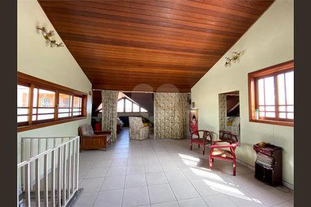 81_photo/94ce5d4bcb.912bb953107d94de-ATLAS-0954e551-7c41-46e3-97cc-ebf9067b71c4.jpg de casa para alugar com 4 quartos, 270m² em Vila Metalúrgica, Santo André