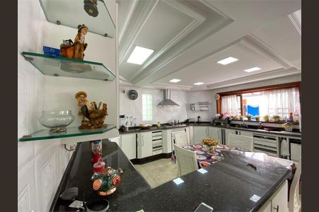 19_photo/94ce5d4bcb.912bb953107d94de-ATLAS-506b148e-581d-4e15-ba64-f8e61fd26a9c.jpg de casa para alugar com 4 quartos, 270m² em Vila Metalúrgica, Santo André