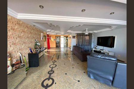 3_photo/94ce5d4bcb.912bb953107d94de-ATLAS-5c1a6fe1-1bef-475d-b1eb-e83a20ec67b0.jpg de casa para alugar com 4 quartos, 270m² em Vila Metalúrgica, Santo André