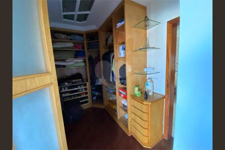 61_photo/94ce5d4bcb.912bb953107d94de-ATLAS-87e42f25-832a-45e2-8813-7309514a5eda.jpg de casa para alugar com 4 quartos, 270m² em Vila Metalúrgica, Santo André