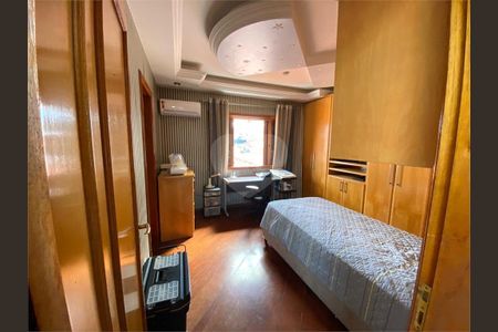 47_photo/94ce5d4bcb.912bb953107d94de-ATLAS-9dcb28df-d2c3-40b1-ade0-95c026929d55.jpg de casa para alugar com 4 quartos, 270m² em Vila Metalúrgica, Santo André