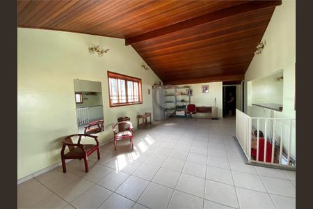 89_photo/94ce5d4bcb.912bb953107d94de-ATLAS-a0faf895-1f89-4631-a7ed-4b327e982be5.jpg de casa para alugar com 4 quartos, 270m² em Vila Metalúrgica, Santo André