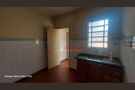 2_photo/94ce5f0a89.b9d7d13f3a4e3457-ATLAS-f2a30659-a60f-4d17-8ebb-5aa0c29a3989.jpg de casa à venda com 2 quartos, 90m² em Vila Zamataro, Guarulhos