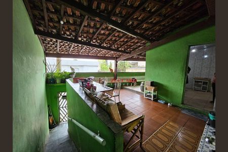 4_photo/94ce5f743b.04f4efb4ec0e2ec3-ATLAS-27052b16-e908-4a60-b581-daaba68286ce.jpg de casa à venda com 5 quartos, 136m² em Jardim Munhoz, Guarulhos