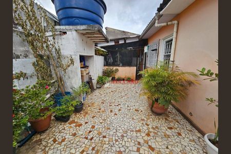 3_photo/94ce5f743b.04f4efb4ec0e2ec3-ATLAS-bf2e0ec7-e0bb-4246-b53d-abf7b60321eb.jpg de casa à venda com 5 quartos, 136m² em Jardim Munhoz, Guarulhos