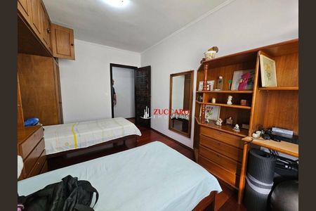 6_photo/94ce5f74d7.7a29e1a7142aa263-ATLAS-161b5e9d-977f-46a5-8528-2aa317a987ec.jpg de casa à venda com 4 quartos, 316m² em Jardim Munhoz, Guarulhos