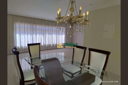 10_photo/94ce5f74f5.9300b55899f4ae6e-ATLAS-6affd3b0-2c6b-4d60-8abe-9a427eb8ca6c.jpg de casa à venda com 3 quartos, 196m² em Jardim Munhoz, Guarulhos