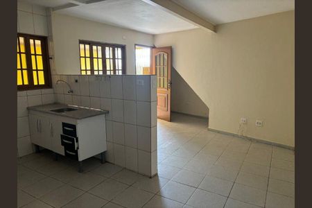 11_photo/94ce5f7741.7a37549eceeba21f-ATLAS-be4e51b1-3c57-465c-91ce-5272796e2b7b.jpg de casa à venda com 5 quartos, 225m² em Jardim Munhoz, Guarulhos