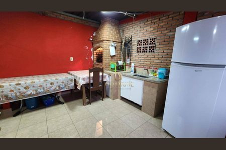 15_photo/94ce5f77a7.9de7452646ed1670-ATLAS-5b7bd700-621b-49c8-b9c3-e624fd350418.jpg de casa à venda com 3 quartos, 200m² em Jardim Munhoz, Guarulhos