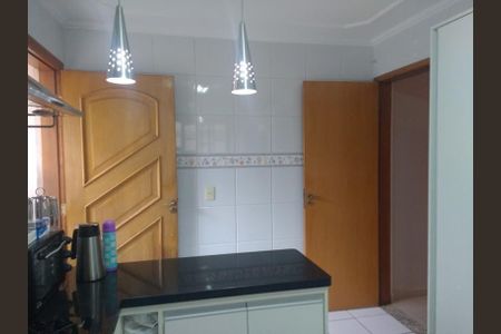 2_photo/94ce5f86d7.c202053c0eb79174-ATLAS-e5a6f091-89a3-40e4-b6e5-3a3430219846.jpg de casa à venda com 3 quartos, 143m² em Vila Endres, Guarulhos