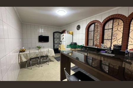 6_photo/94ce5f899b.de5d4547e3036107-ATLAS-50ea964e-90f8-4fa6-aae9-dbb6e786aed5.jpg de casa à venda com 3 quartos, 100m² em Vila Augusta, Guarulhos