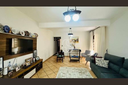 27_photo/94ce5f9a05.2d782e9ced6b4695-ATLAS-b3634ba2-276d-4e98-8997-87a4fb4eca89.jpg de casa à venda com 3 quartos, 198m² em Vila Venditti, Guarulhos